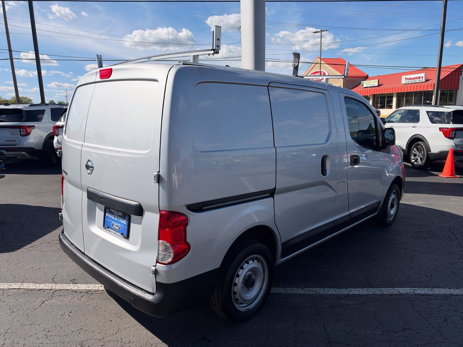 Used 2019 Nissan NV200 S FWD image 6