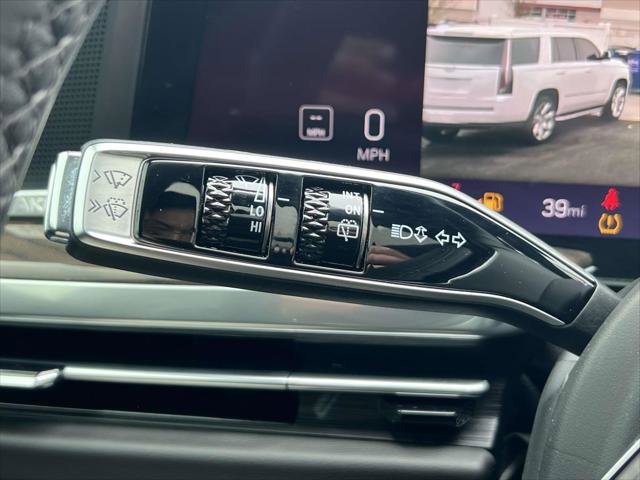 Used 2026 Cadillac Escalade ESV Platinum Sport w/ LPO, ONYX Package image 28