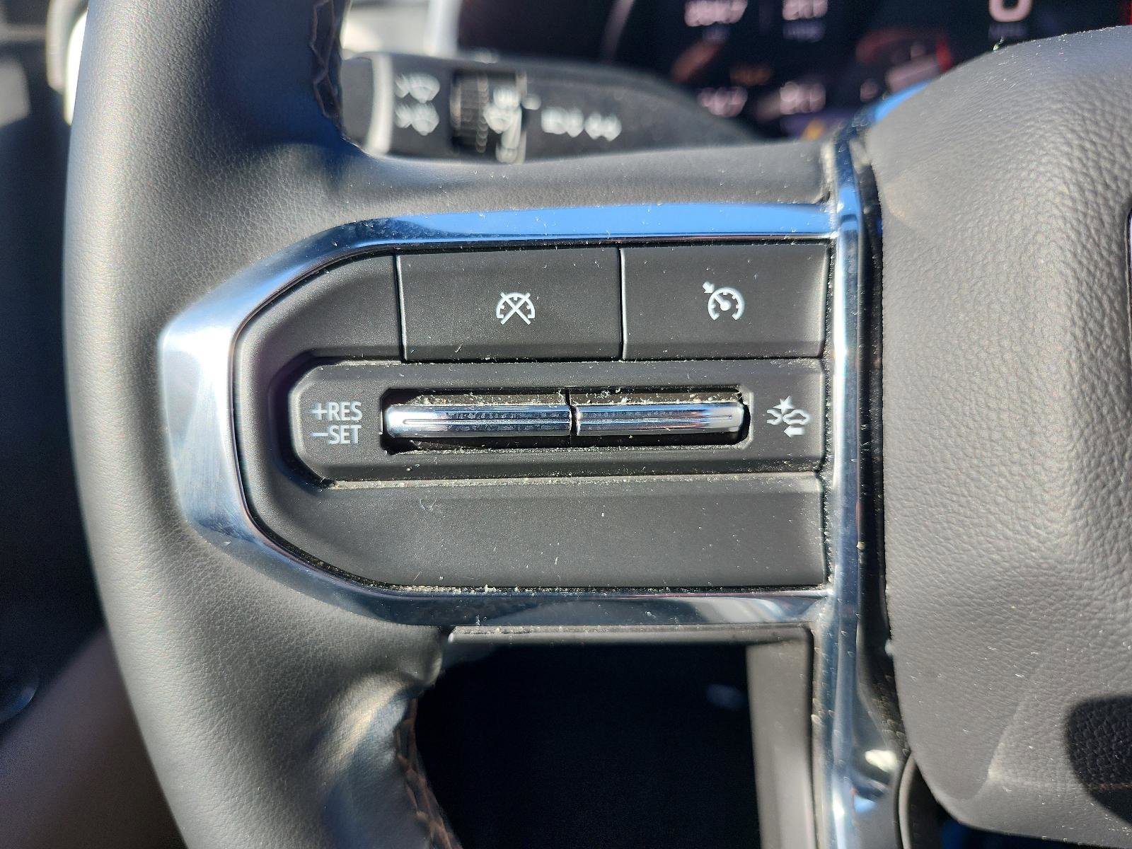 Certified 2023 GMC Canyon Denali image 21