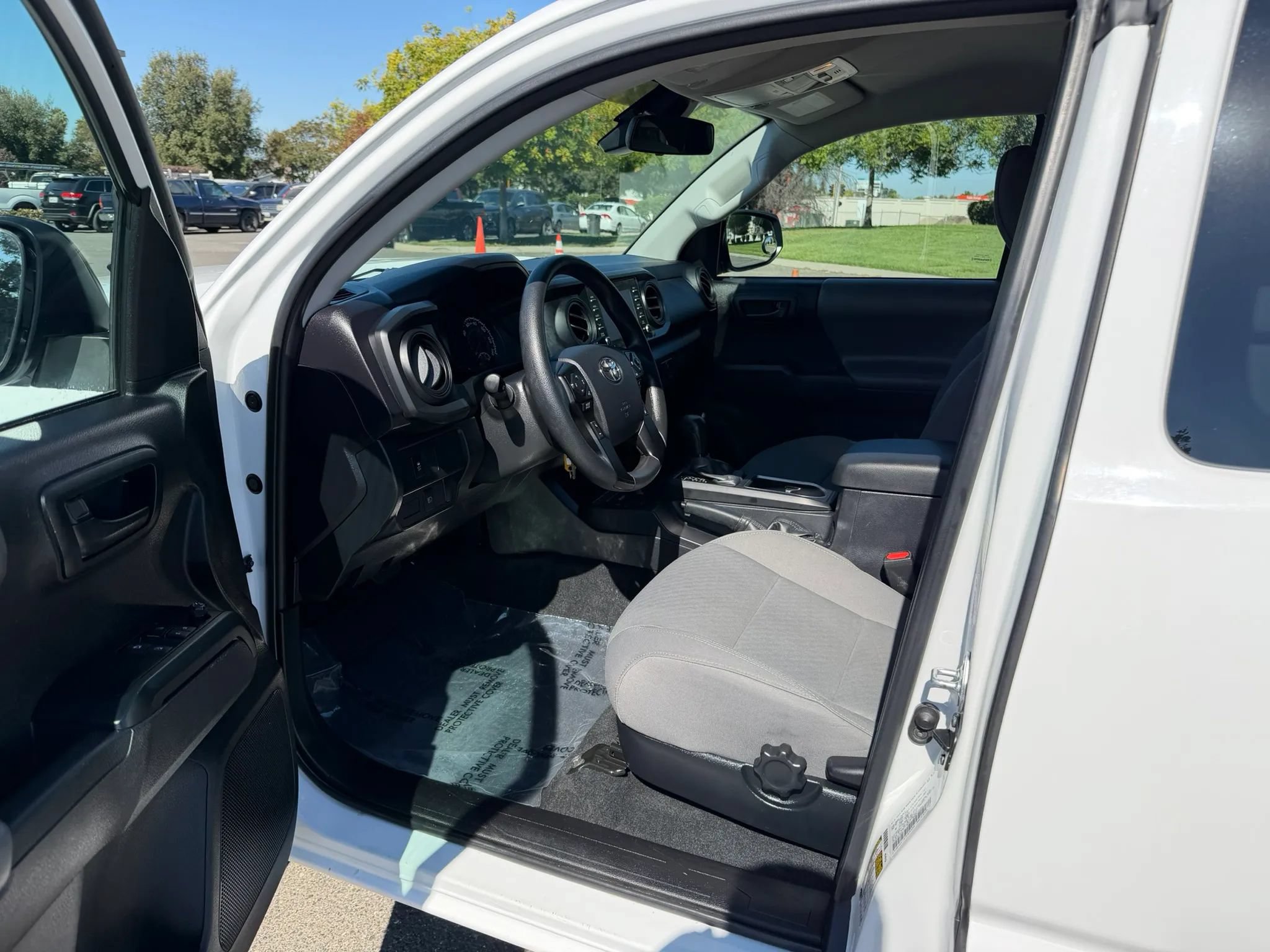 Used 2023 Toyota Tacoma SR RWD image 9