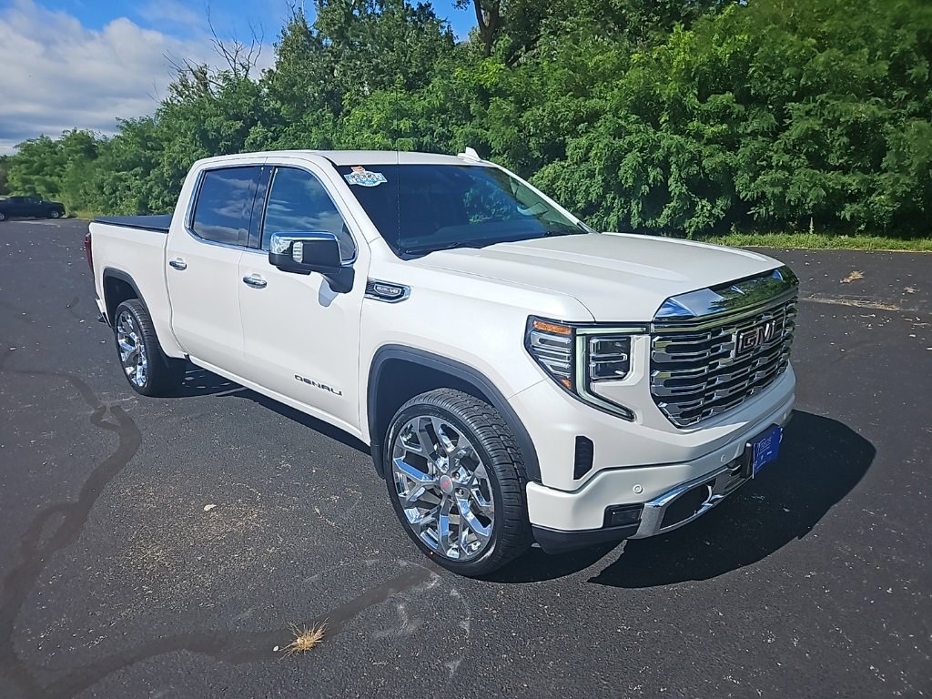 Used 2025 GMC Sierra 1500 Denali image 8