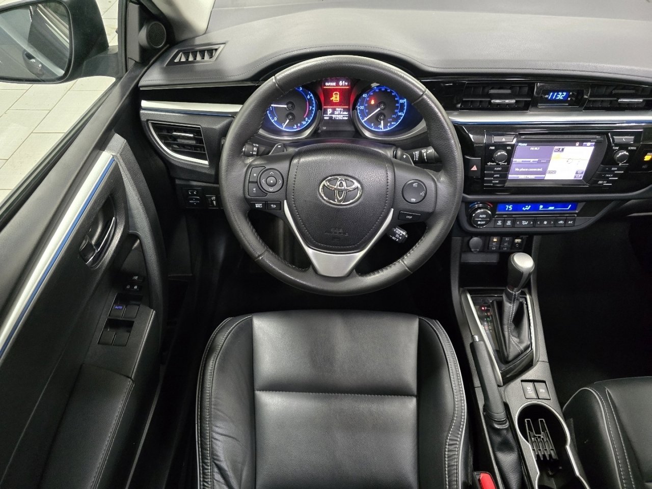 Used 2016 Toyota Corolla S Premium image 24