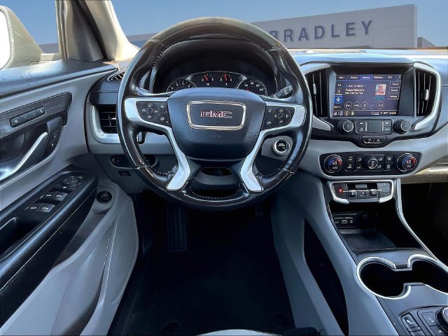 Used 2022 GMC Terrain SLT w/ LPO, Floor Liner Package AWD/4WD image 10