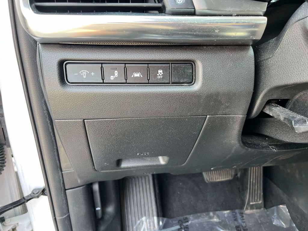 Used 2022 Kia Telluride LX FWD image 19