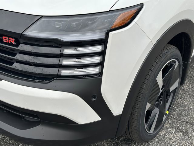 New 2025 Nissan Kicks SR image 12