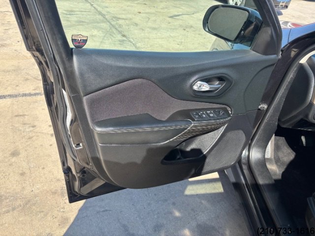 Used 2014 Jeep Cherokee Latitude image 15