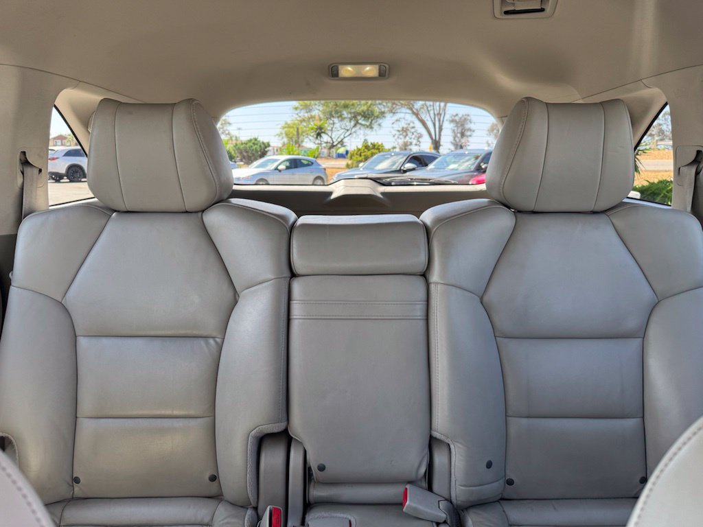 Used 2013 Acura MDX w/ Tech & Entertainment Pkg AWD/4WD image 17