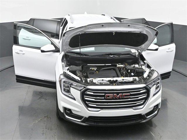 Used 2023 GMC Terrain SLT w/ LPO, Floor Liner Package image 62