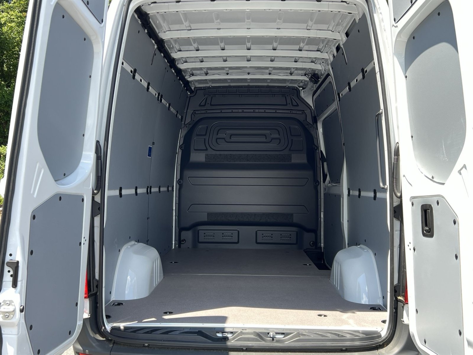 New 2026 Mercedes-Benz Sprinter 2500 image 33