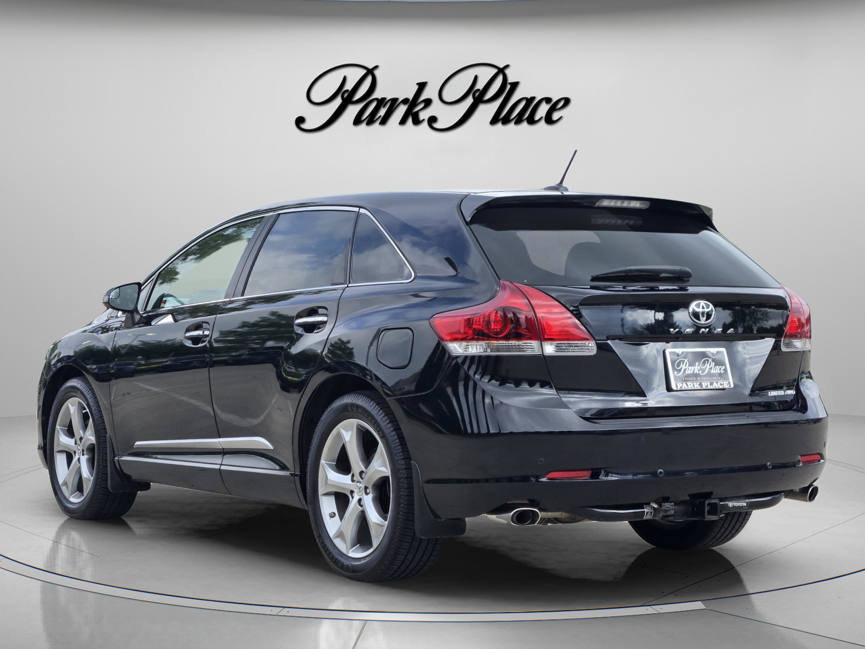 Used 2014 Toyota Venza Limited w/ Tow Prep Package AWD/4WD image 3