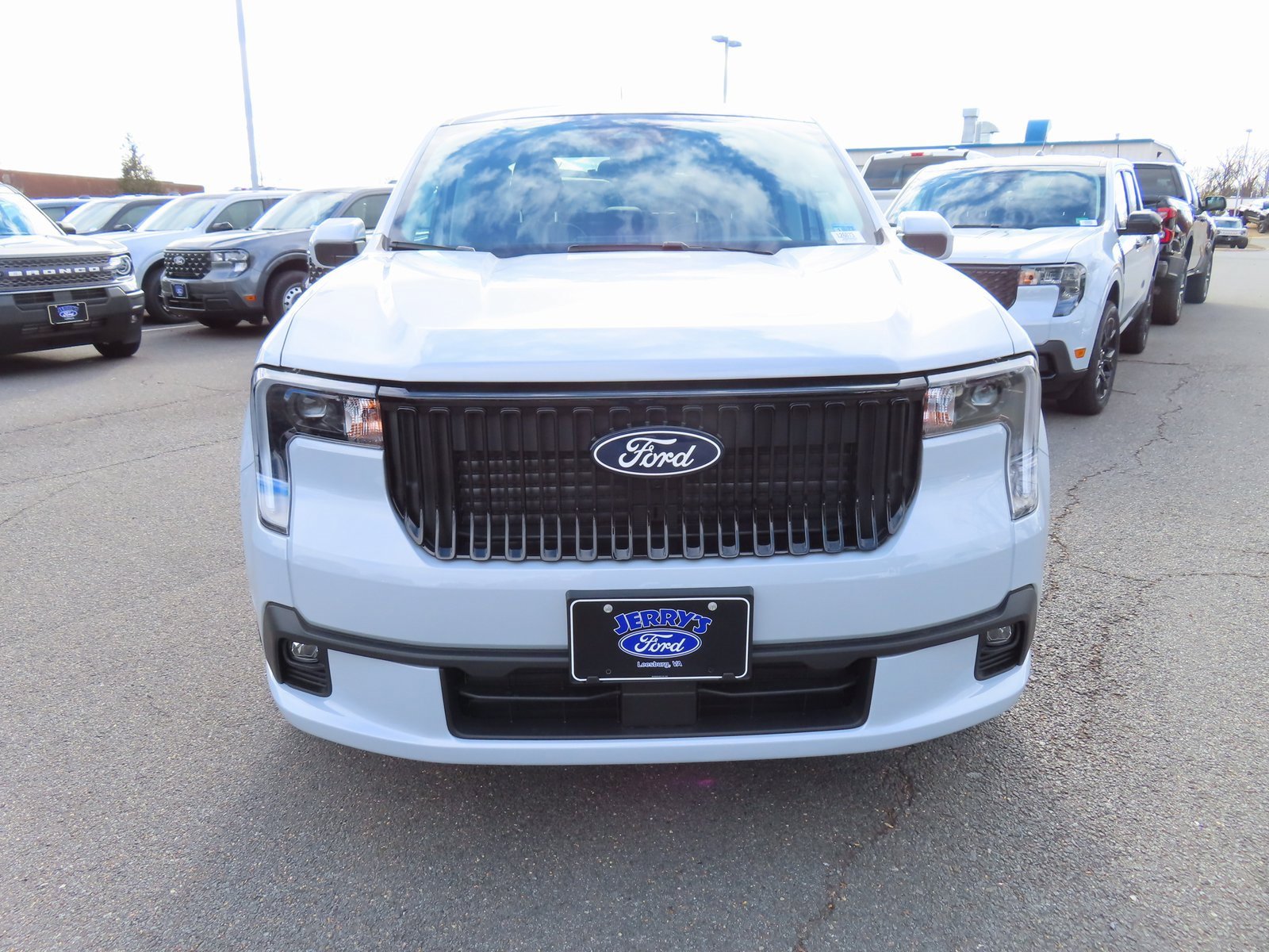 New 2026 Ford Maverick Lobo image 2