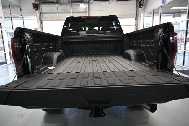 New 2026 GMC Sierra 2500 AT4X w/ LPO, Black Badging Package AWD/4WD image 16