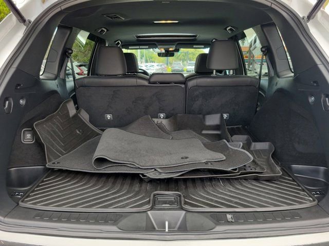Used 2025 Honda Passport EX-L image 8