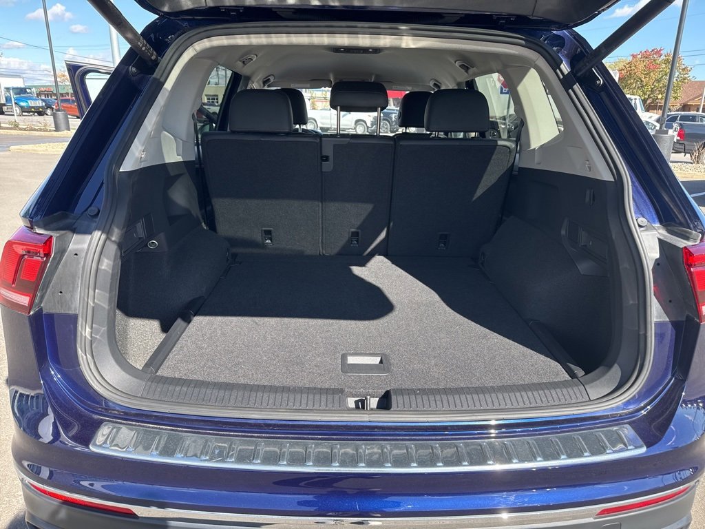 Used 2024 Volkswagen Tiguan SE image 27