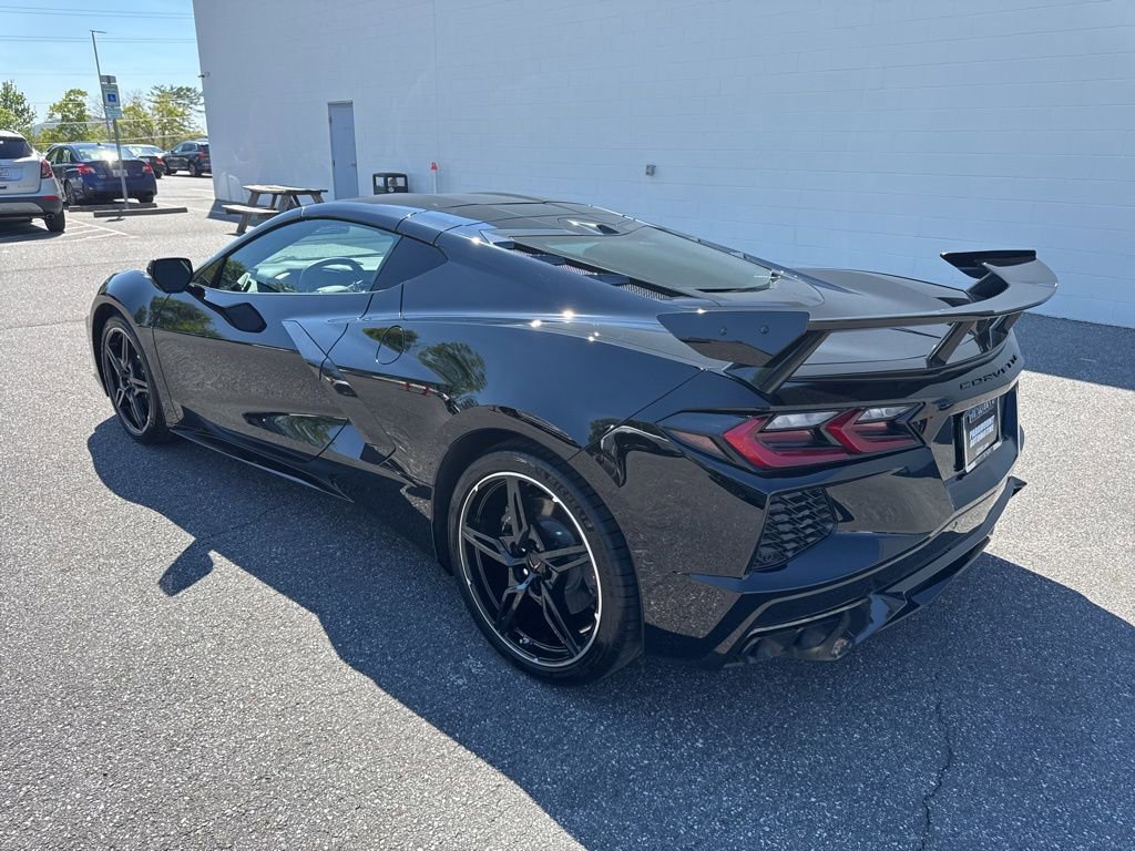 Used 2025 Chevrolet Corvette Stingray Coupe w/ 1LT image 5