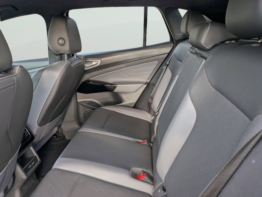 Certified 2023 Volkswagen ID.4 S RWD image 16
