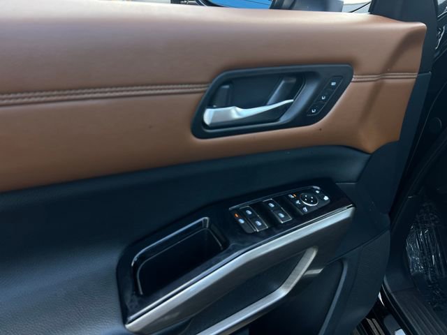 Used 2022 Nissan Pathfinder Platinum w/ Cargo Package image 11