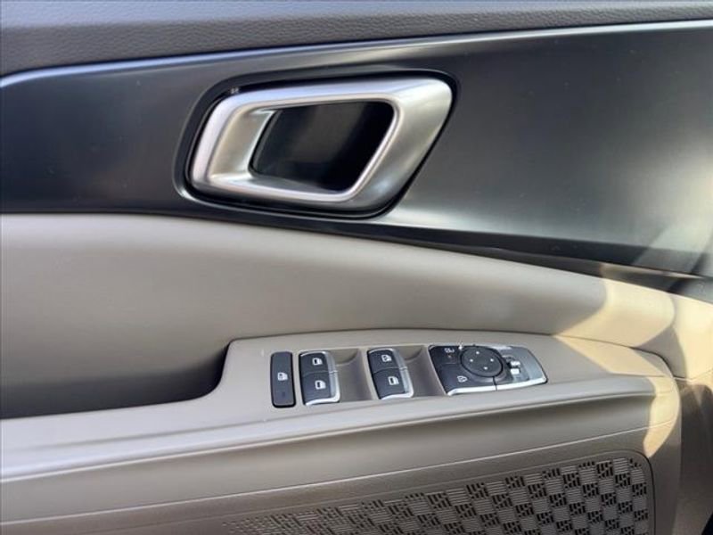 New 2026 Kia Carnival LXS image 19