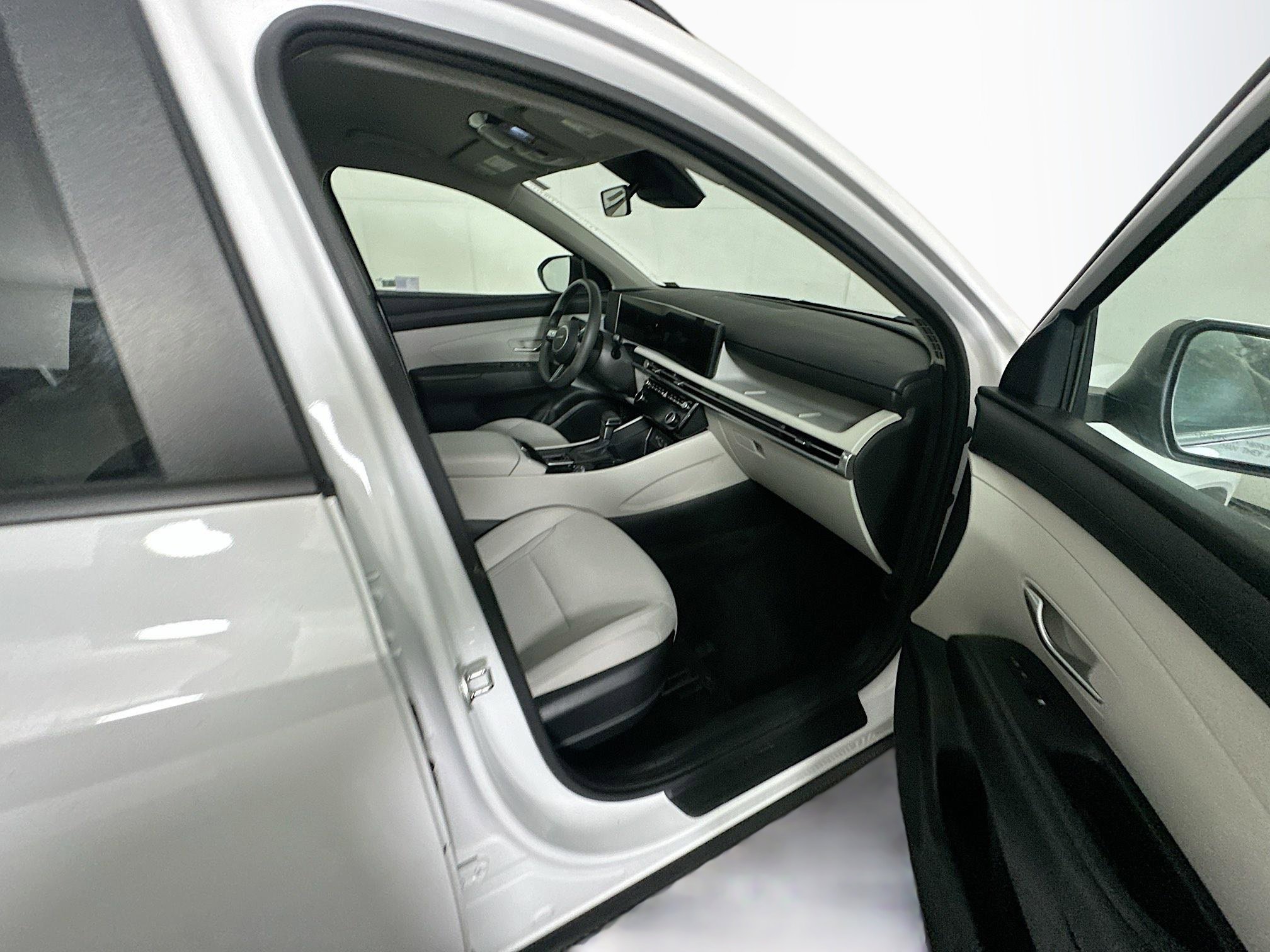 Used 2025 Hyundai Tucson SEL image 30