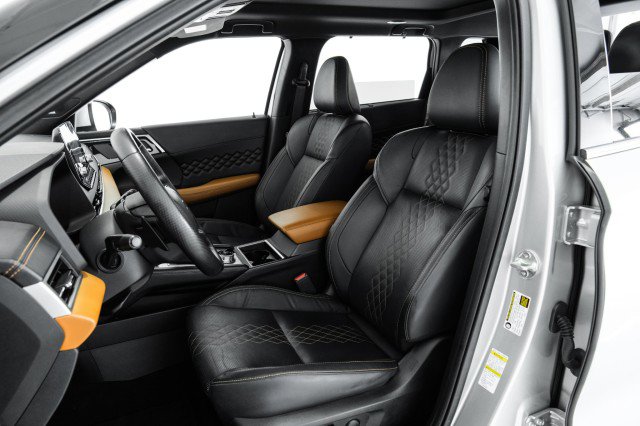 Used 2022 Mitsubishi Outlander SEL image 35