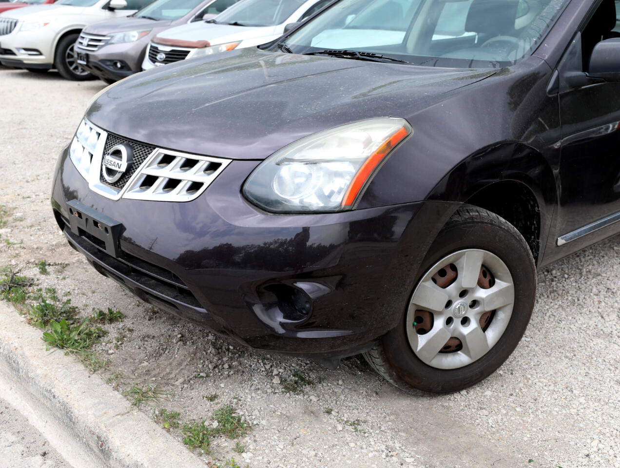Used 2015 Nissan Rogue S w/ Convenience Package image 2