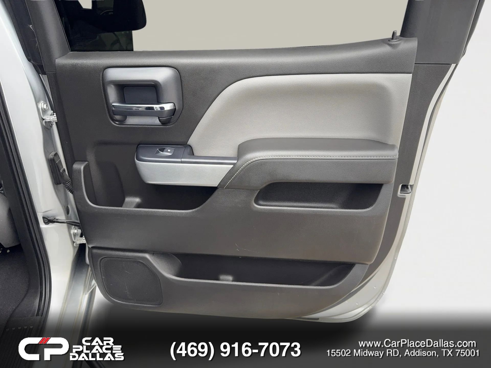 Used 2018 Chevrolet Silverado 1500 LT w/ Texas Edition AWD/4WD image 30