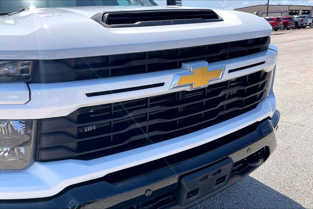 Used 2025 Chevrolet Silverado 2500 Custom w/ Custom Value Package AWD/4WD image 34