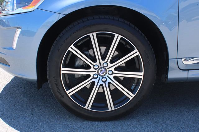 Used 2017 Volvo XC60 T6 Inscription w/ Climate Package AWD/4WD image 33