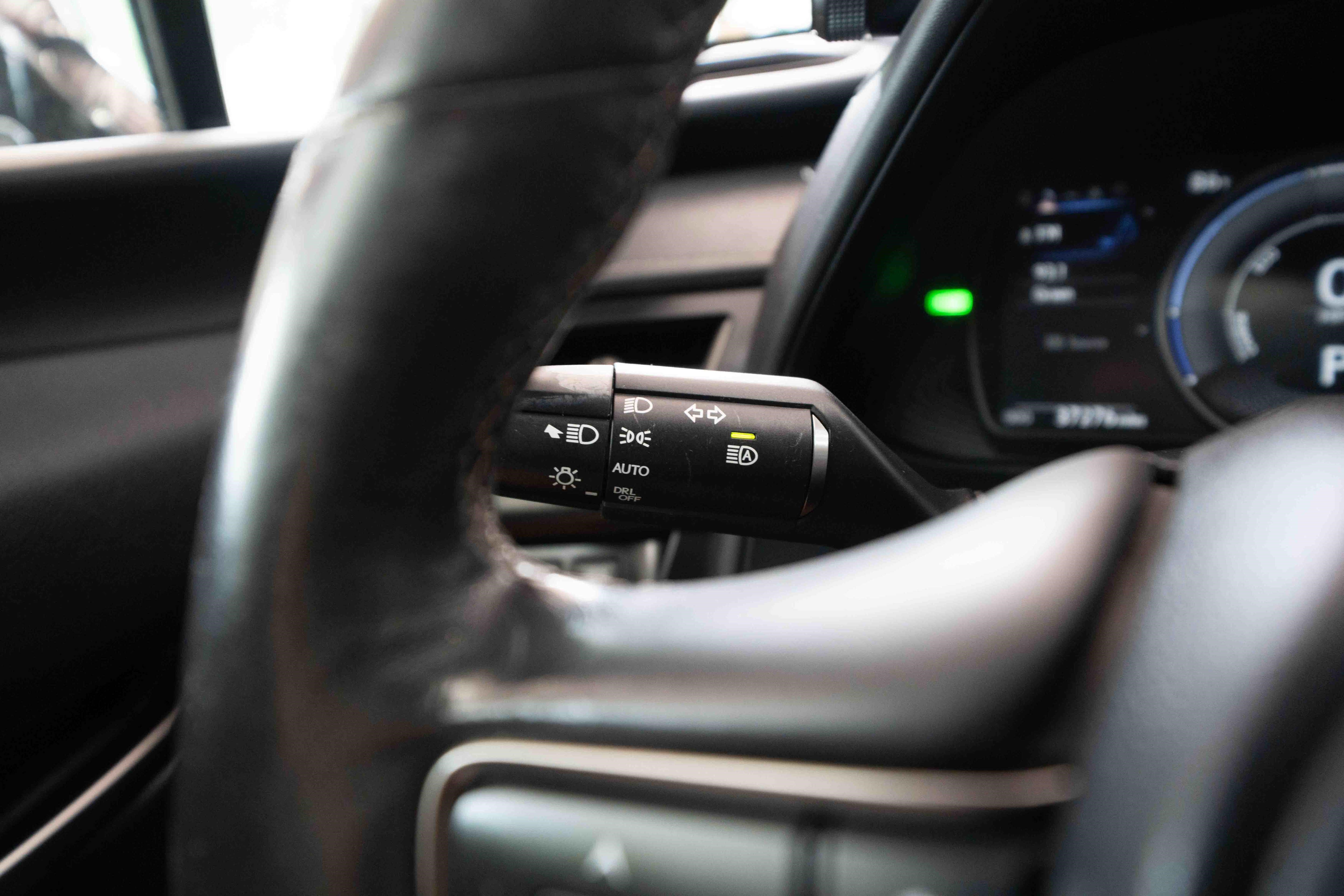 Used 2020 Lexus UX 250h w/ Premium Package AWD/4WD image 13