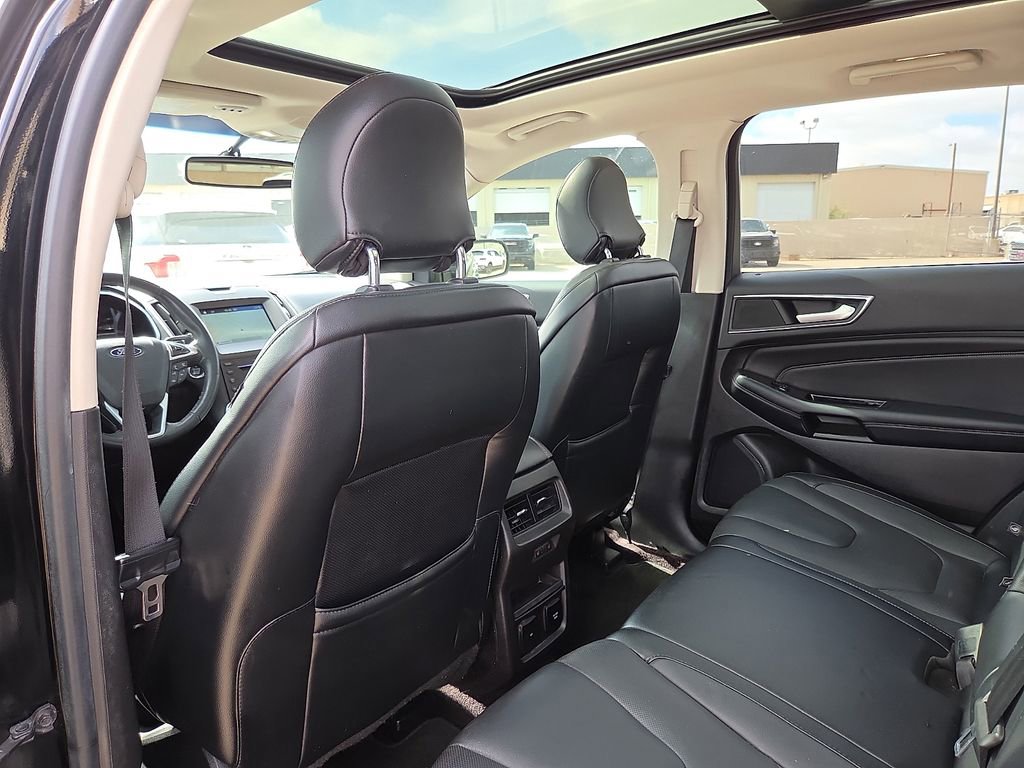 Used 2017 Ford Edge Titanium w/ Equipment Group 301A image 12
