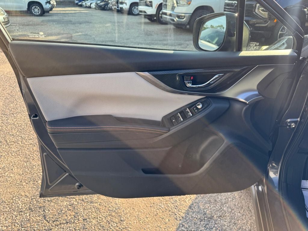 Used 2018 Subaru Crosstrek 2.0i Limited AWD/4WD image 12
