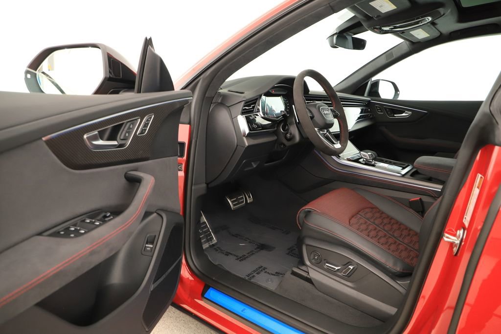 New 2026 Audi RS Q8 performance image 14