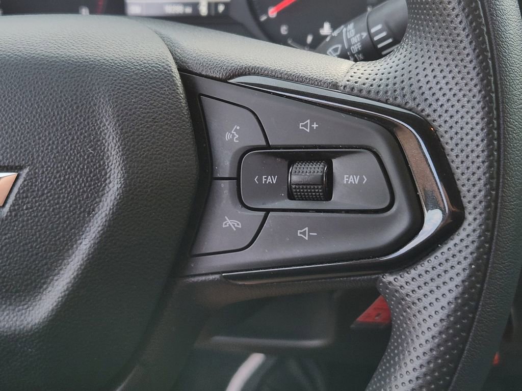 Used 2024 Chevrolet Trax LS w/ LS Convenience Package image 33