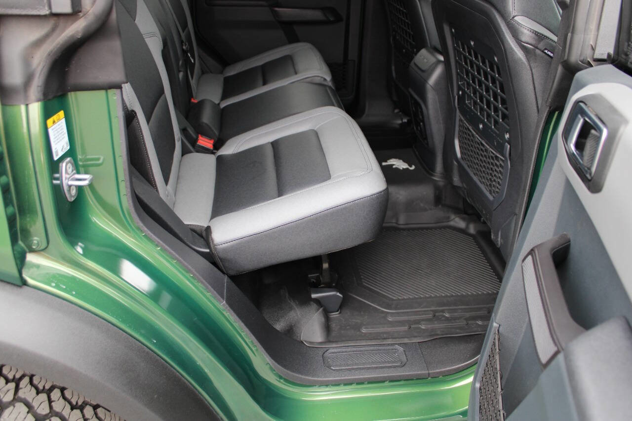 Used 2024 Ford Bronco Black Diamond image 39