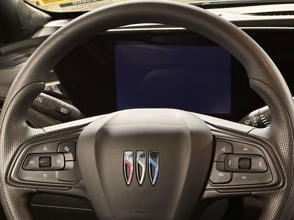 Used 2025 Buick Envista Preferred image 19