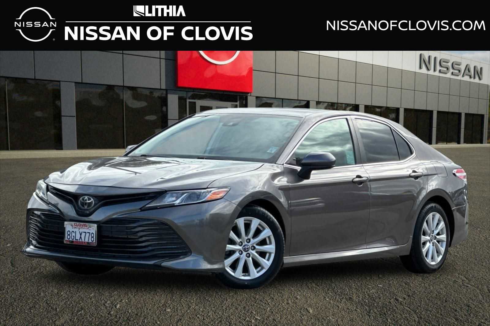 Used 2018 Toyota Camry LE FWD image 1