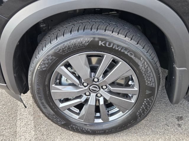 New 2026 Nissan Pathfinder SV AWD/4WD image 8