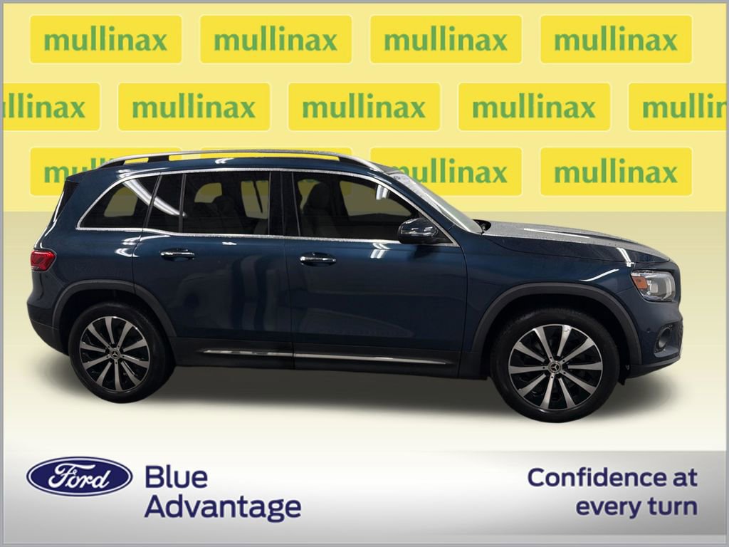Used 2023 Mercedes-Benz GLB 250 image 2