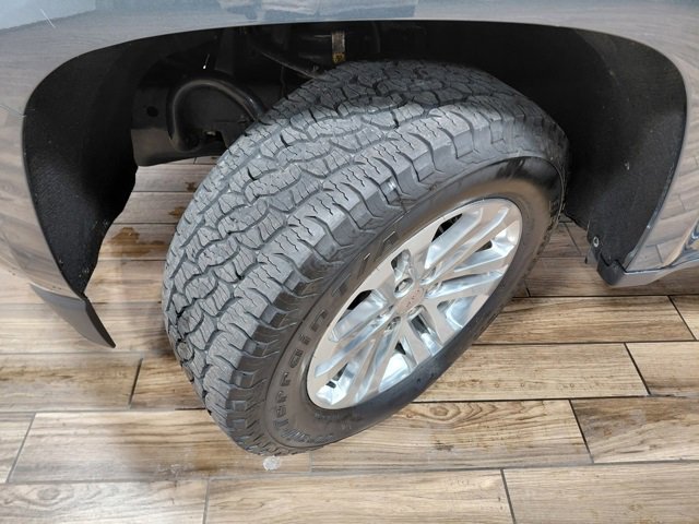 Certified 2020 GMC Canyon SLT w/ Driver Alert Package image 25