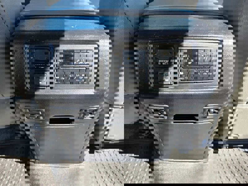 Used 2011 Toyota Sequoia Platinum AWD/4WD image 41