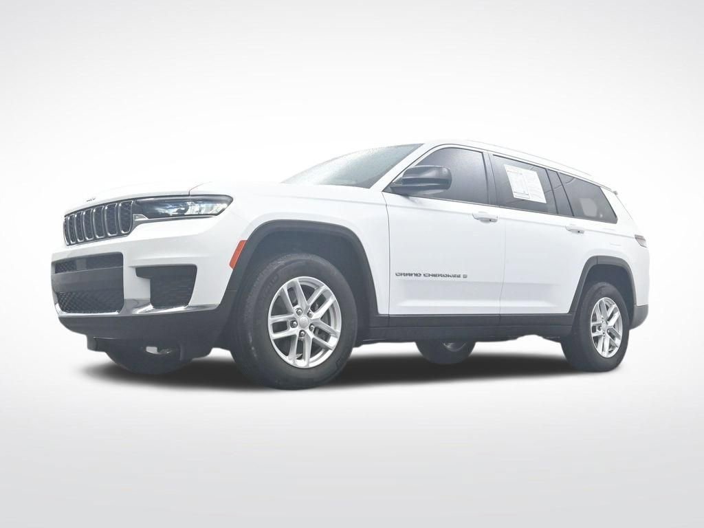 Used 2023 Jeep Grand Cherokee L Laredo image 32