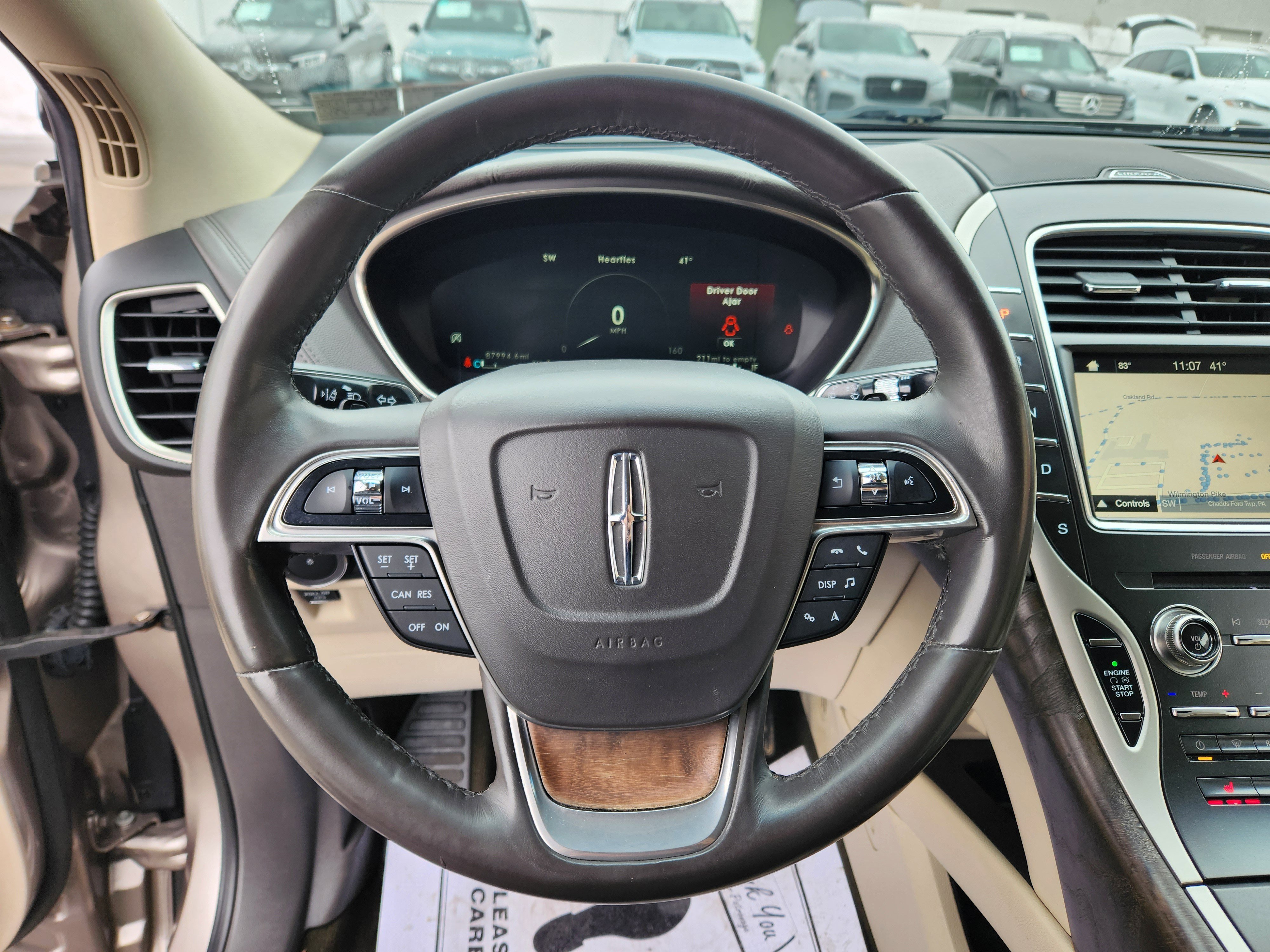 Used 2019 Lincoln Nautilus Select image 18