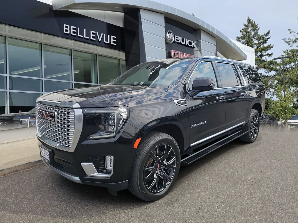 Used 2023 GMC Yukon XL Denali w/ Max Trailering Package AWD/4WD image 3