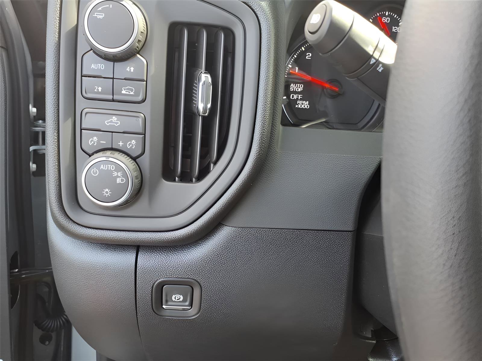 New 2026 Chevrolet Silverado 1500 Custom w/ LPO, Dark Essentials Package image 18