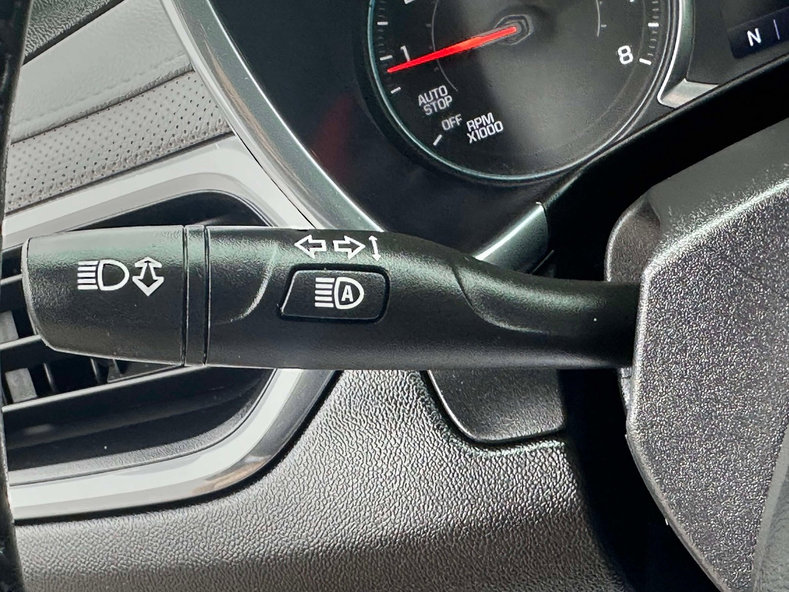 Used 2020 Chevrolet Equinox Premier image 21