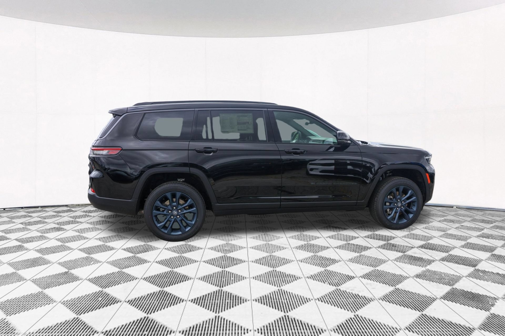 New 2026 Jeep Grand Cherokee L Limited AWD/4WD image 11