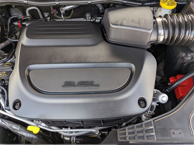 Certified 2024 Chrysler Pacifica Touring-L image 30