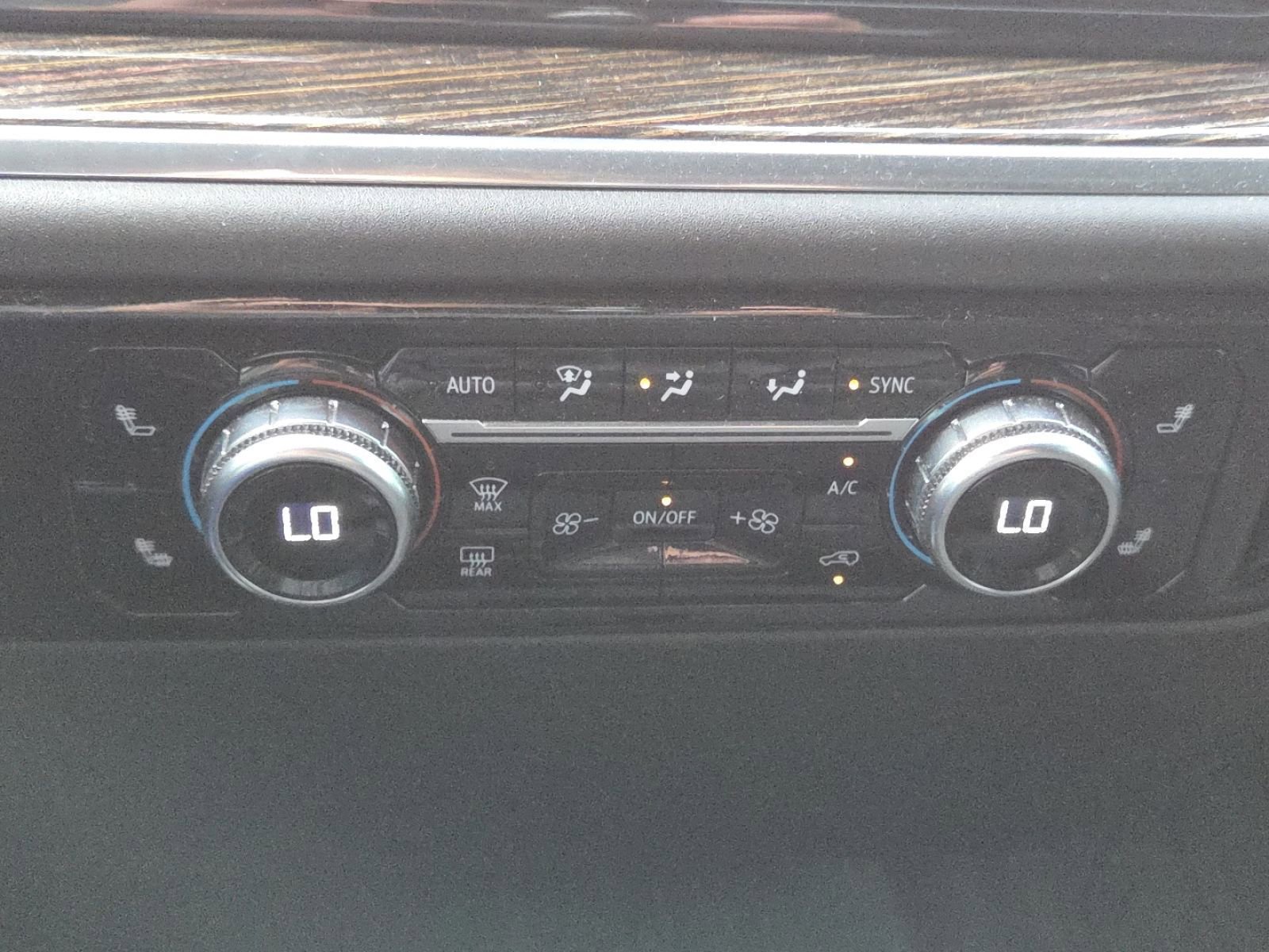 Used 2025 GMC Sierra 2500 SLE w/ SLE Value Package; image 37