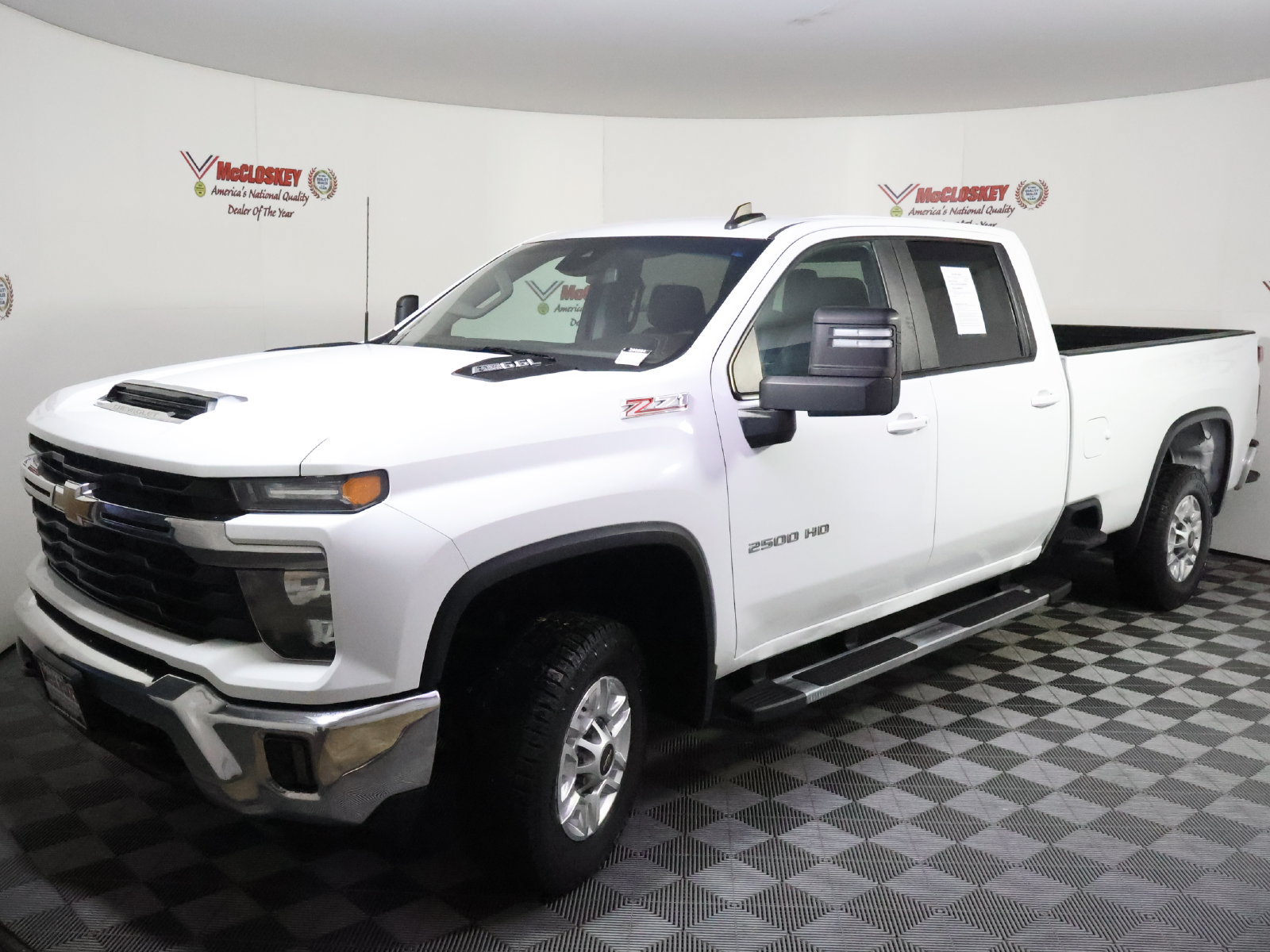 Used 2024 Chevrolet Silverado 2500 LT w/ Convenience Package AWD/4WD image 13