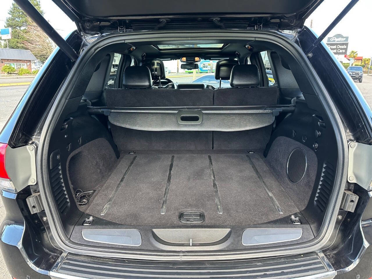 Used 2014 Jeep Grand Cherokee Overland image 6